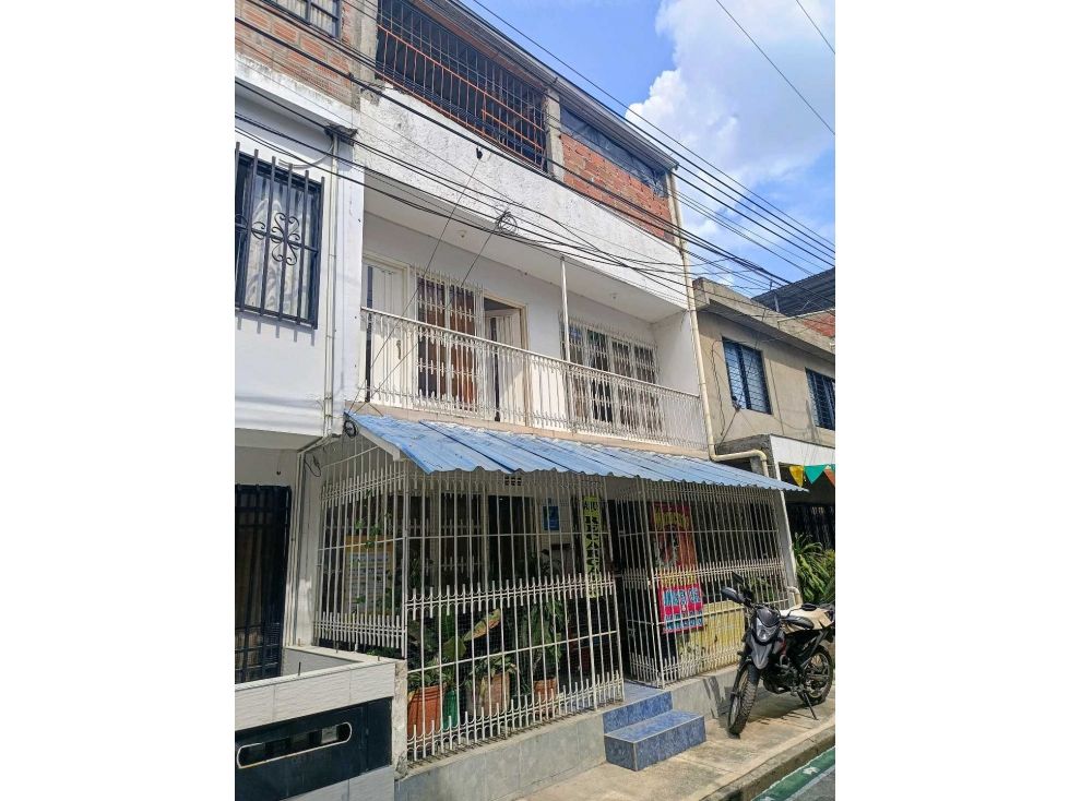 Casa en venta Valle Del Cauca Cali Bajos Ciudad Cordoba 200 m2 Habitaciones 6 Baños 4 Garajes 0 Precio $299900000