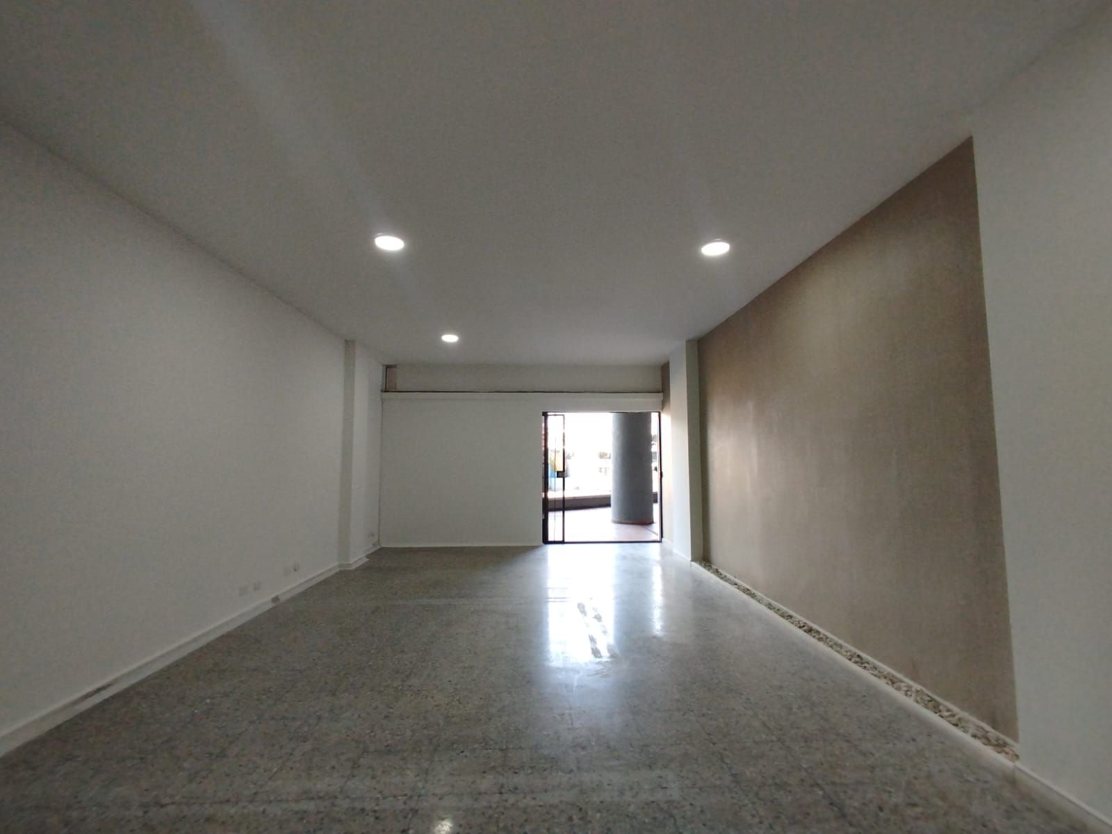 Local en arriendo Risaralda Pereira Los Alpes 60 m2 Habitaciones 0 Baños 1 Garajes 0 Precio $3300000