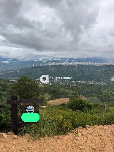 Lote en venta Santander Lebríja Sector Centro 2750 m2 Habitaciones 0 Baños 0 Garajes 0 Precio $435000000