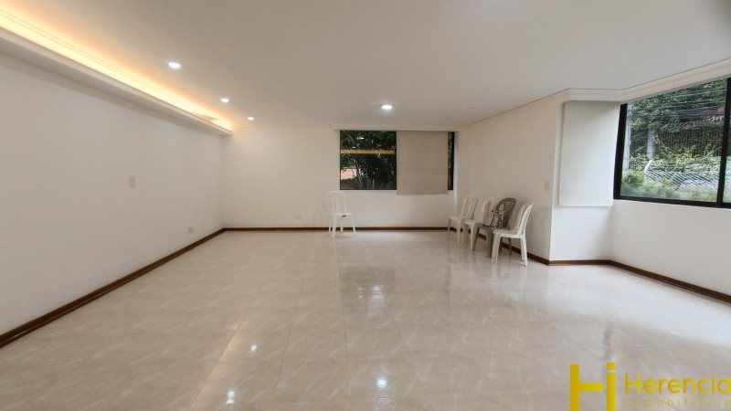 Apartamento en arriendo Antioquia Medellín Astorga 150 m2 Habitaciones 3 Baños 3 Garajes 2 Precio $5800000