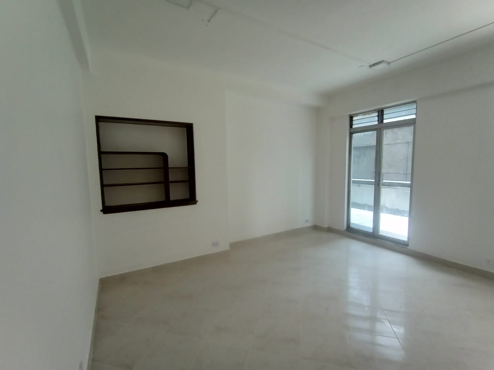 Oficina en arriendo Antioquia Medellín La Candelaria 25 m2 Habitaciones 0 Baños 1 Garajes 0 Precio $1350000