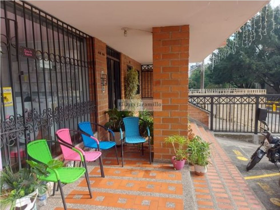 Local en venta Antioquia Medellín La Candelaria 58 m2 Habitaciones 0 Baños 1 Garajes 0 Precio $380000000