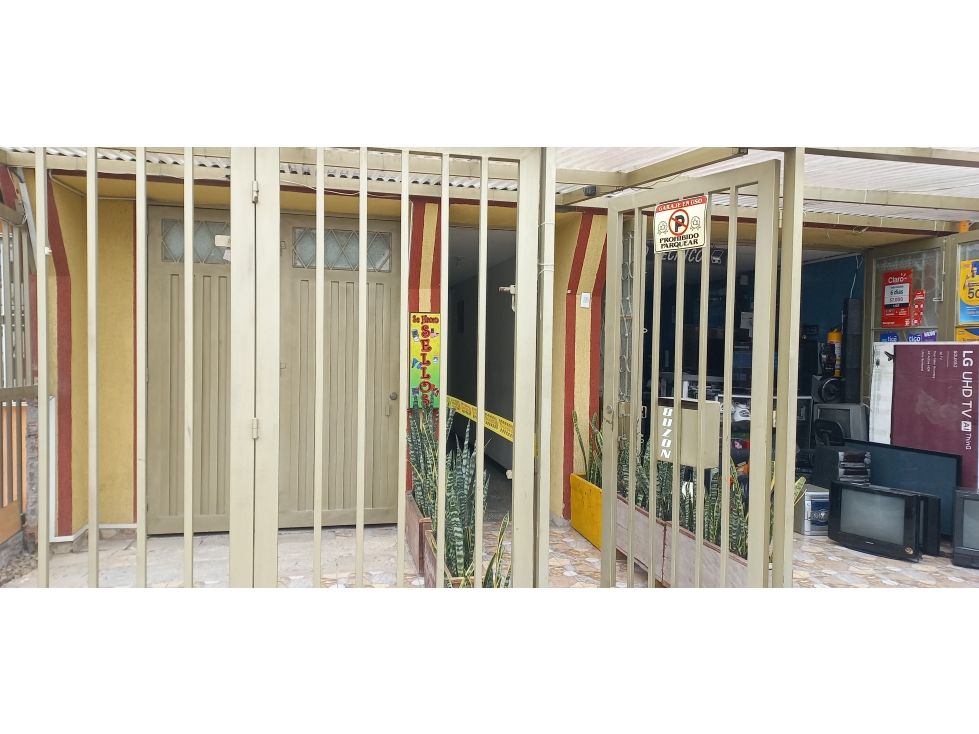 Casa en venta Cundinamarca Bogotá Las Flores 238 m2 Habitaciones 7 Baños 4 Garajes 2 Precio $650000000