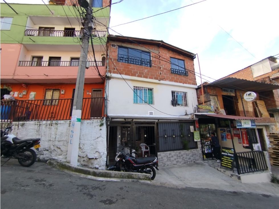 Apartamento en venta Antioquia Medellín Los Cerros - El Vergel 63 m2 Habitaciones 3 Baños 1 Garajes 0 Precio $200000000