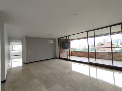 Apartamento en arriendo Antioquia Medellín Los Balsos No2 150 m2 Habitaciones 3 Baños 3 Garajes 2 Precio $6000000