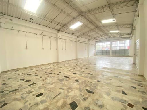 Local en arriendo Cundinamarca Bogotá Ciudad Jardín Sur 400 m2 Habitaciones 0 Baños 0 Garajes 0 Precio $14500000