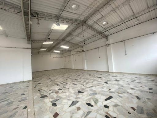 Local en arriendo Cundinamarca Bogotá Ciudad Jardín Sur 400 m2 Habitaciones 0 Baños 0 Garajes 0 Precio $16500000