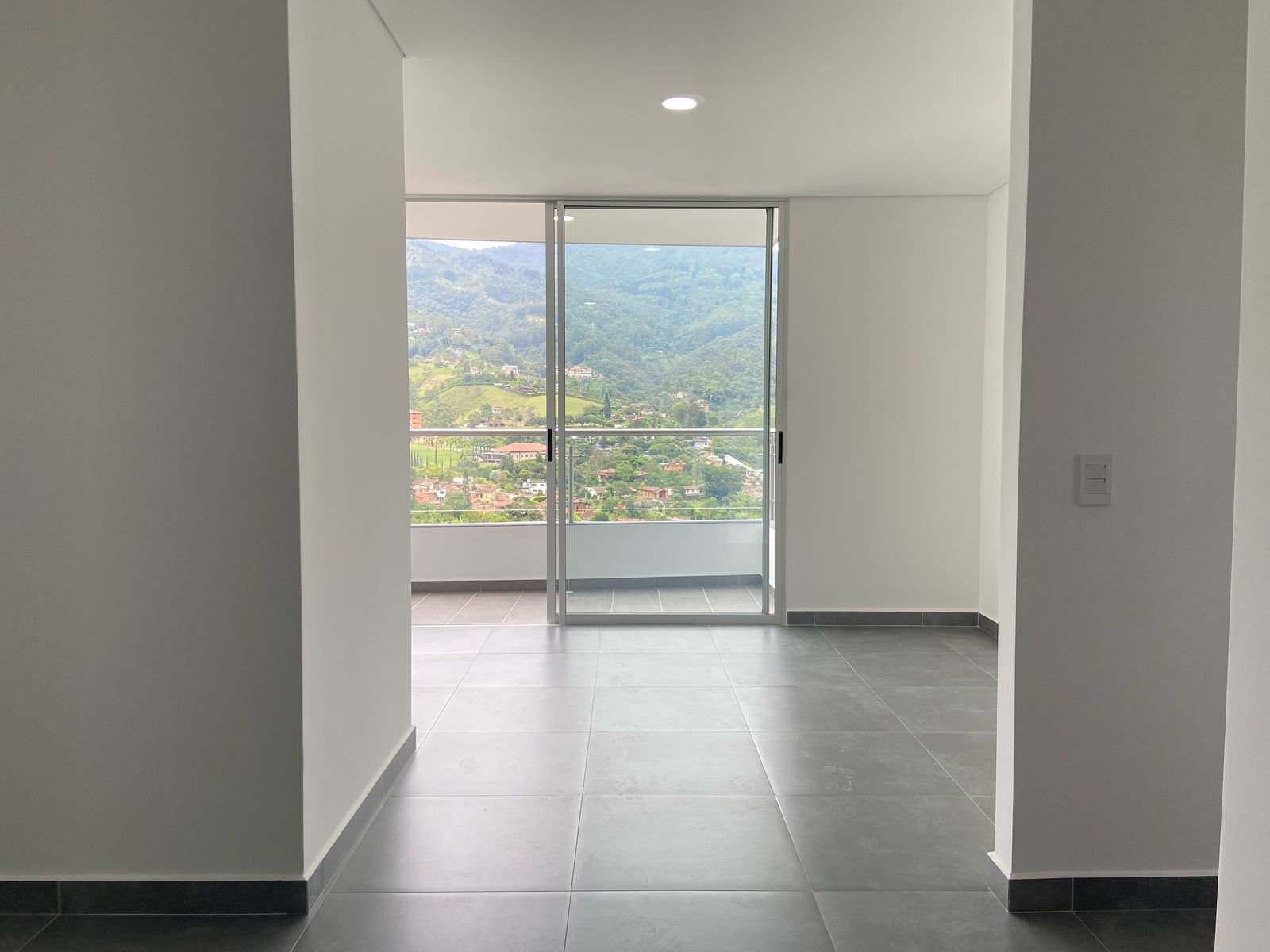 Apartamento en venta Antioquia Sabaneta Vereda La Doctora 70 m2 Habitaciones 2 Baños 2 Garajes 2 Precio $530000000