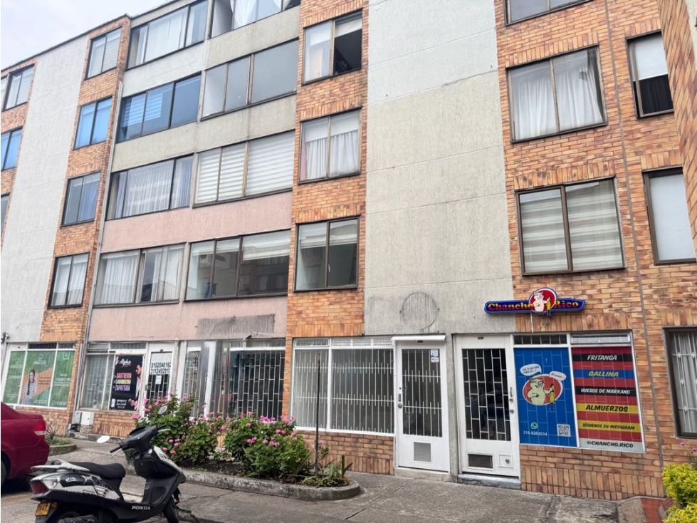 Local en arriendo o venta Cundinamarca Bogotá Hacienda Cordoba 22 m2 Habitaciones 0 Baños 1 Garajes 0 Precio venta $165000000 Precio arriendo $1675000