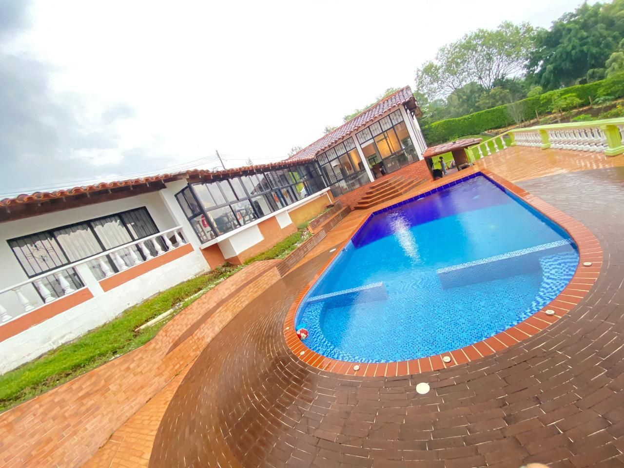 Casa Campestre en venta Risaralda Pereira Br San Fernando 3000 m2 Habitaciones 6 Baños 3 Garajes 4 Precio $1600000000