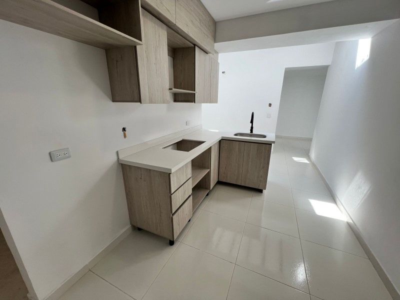 Apartamento en arriendo Antioquia La Ceja Centro 70 m2 Habitaciones 3 Baños 2 Garajes 0 Precio $1800000