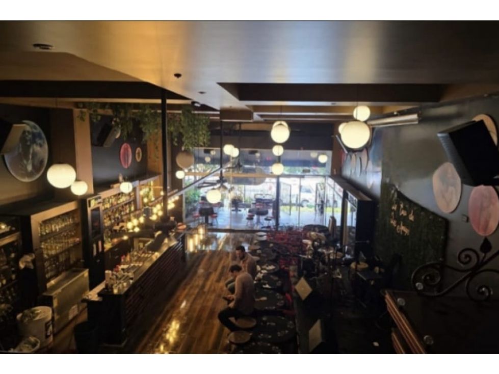 Local en venta Cundinamarca Bogotá Chicó Norte 215 m2 Habitaciones 0 Baños 2 Garajes 2 Precio $3150000000