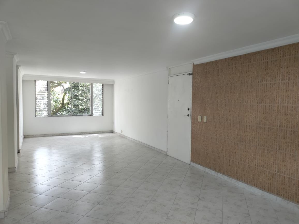Apartamento en arriendo Antioquia Medellín Patio Bonito 147 m2 Habitaciones 3 Baños 2 Garajes 2 Precio $5200000