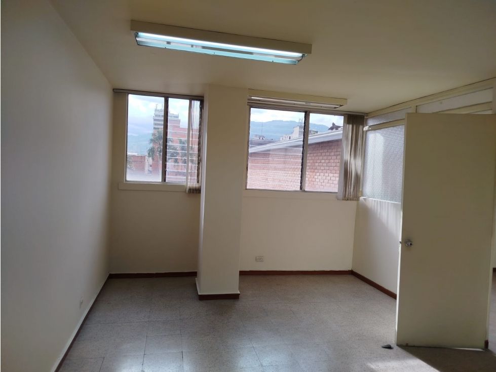 Oficina en venta Antioquia Medellín La Candelaria 159 m2 Habitaciones 0 Baños 1 Garajes 0 Precio $450000000
