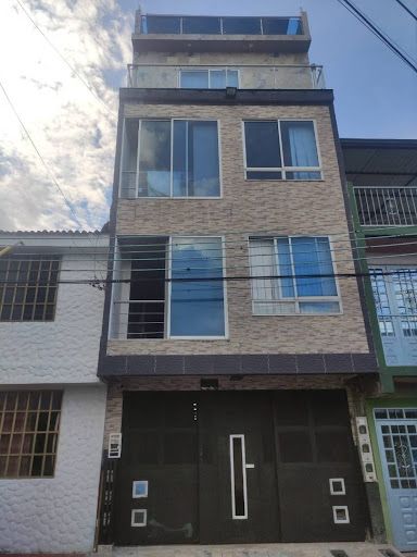 Casa en venta Meta Villavicencio La Rochela 240 m2 Habitaciones 9 Baños 7 Garajes 3 Precio $520000000