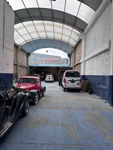 Bodega en arriendo Cundinamarca Bogotá Santa Sofía 350 m2 Habitaciones 0 Baños 3 Garajes 3 Precio $11000000