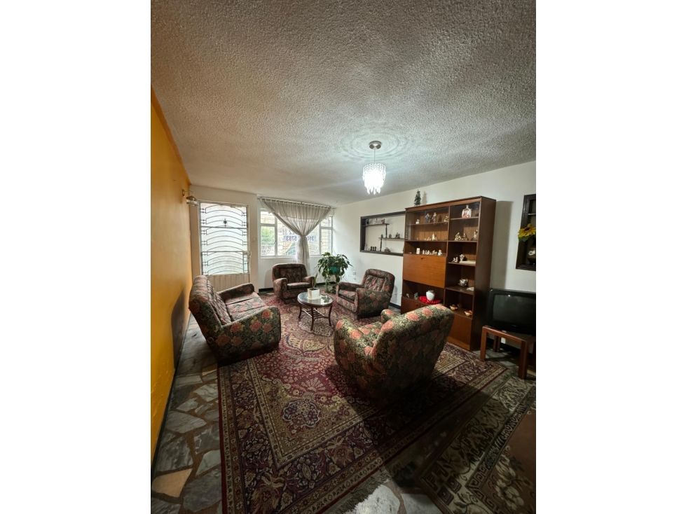 Casa en venta Cundinamarca Bogotá San Andrés 186 m2 Habitaciones 7 Baños 4 Garajes 1 Precio $600000000