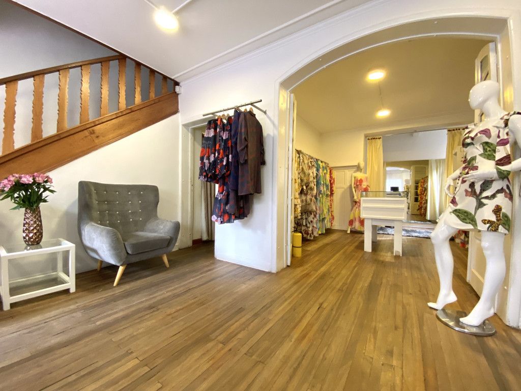 Local en venta Cundinamarca Bogotá Quinta Camacho 300 m2 Habitaciones 0 Baños 4 Garajes 2 Precio $1450000000