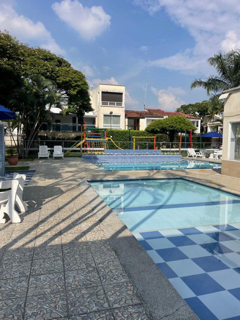 Casa en venta Valle Del Cauca Cali Ciudad 2000 130 m2 Habitaciones 3 Baños 3 Garajes 2 Precio $650000000