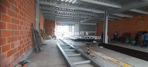 Local en arriendo Antioquia Medellín La America 320 m2 Habitaciones 0 Baños 1 Garajes 0 Precio $20000000
