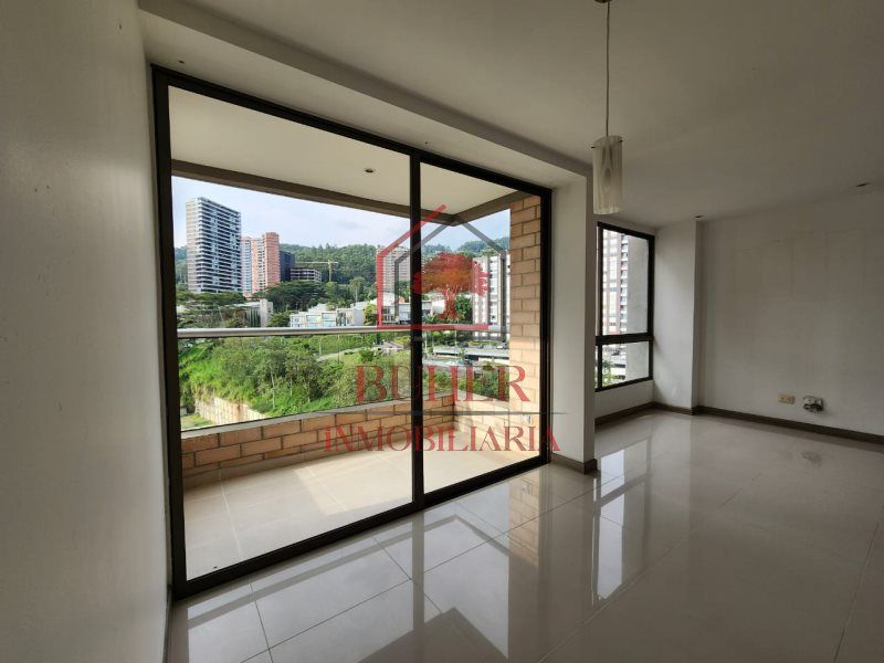 Apartamento en arriendo Antioquia Medellín Santa Rosa De Lima 67 m2 Habitaciones 2 Baños 2 Garajes 2 Precio $3800000