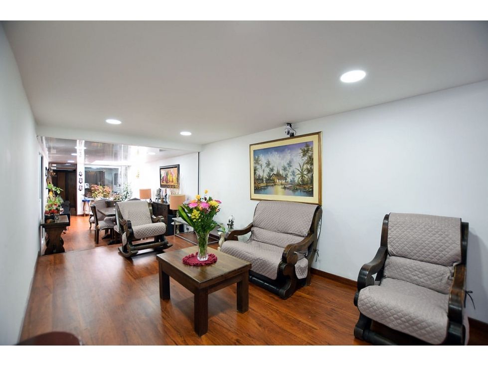 Casa en venta Cundinamarca Bogotá Villa Magdala 350 m2 Habitaciones 3 Baños 4 Garajes 2 Precio $1100000000
