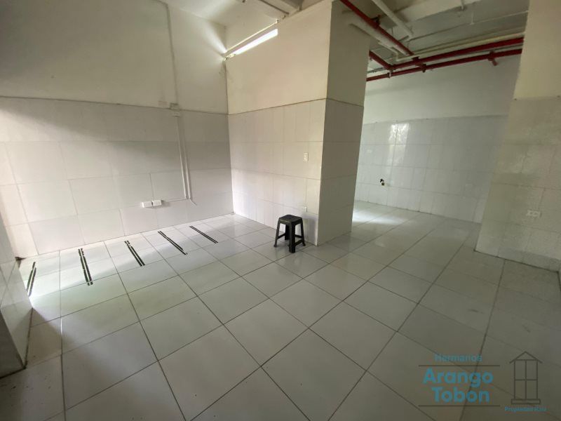 Local en arriendo o venta Antioquia Medellín Lorena 33 m2 Habitaciones 0 Baños 1 Garajes 0 Precio venta $500000000 Precio arriendo $3500000