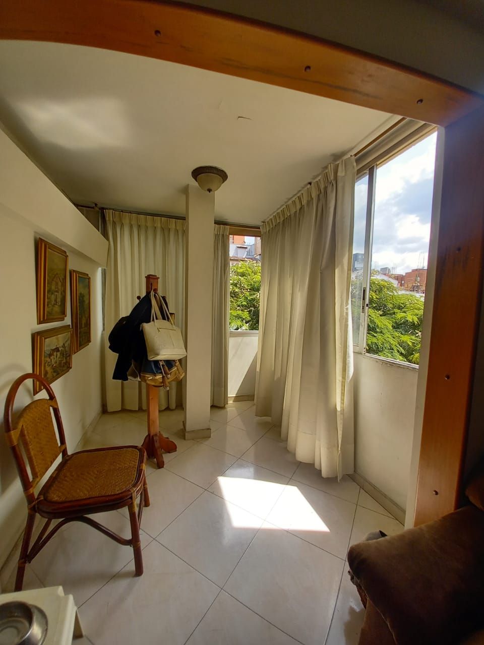 Apartamento en venta Antioquia Medellín Laureles 142 m2 Habitaciones 3 Baños 2 Garajes 2 Precio $590000000