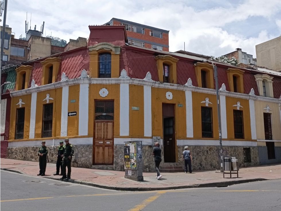 Casa en venta Cundinamarca Bogotá La Macarena 380 m2 Habitaciones 14 Baños 4 Garajes 0 Precio $1350000000