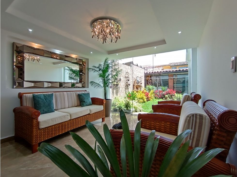 Casa en venta Cundinamarca Bogotá Prado Veraniego Sur 333 m2 Habitaciones 4 Baños 5 Garajes 2 Precio $1250000000