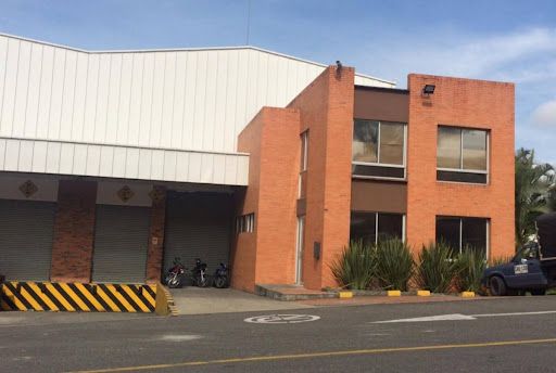 Bodega en venta Risaralda Dosquebradas El Estanquillo Bajo 940 m2 Habitaciones 0 Baños 3 Garajes 4 Precio $3301000000
