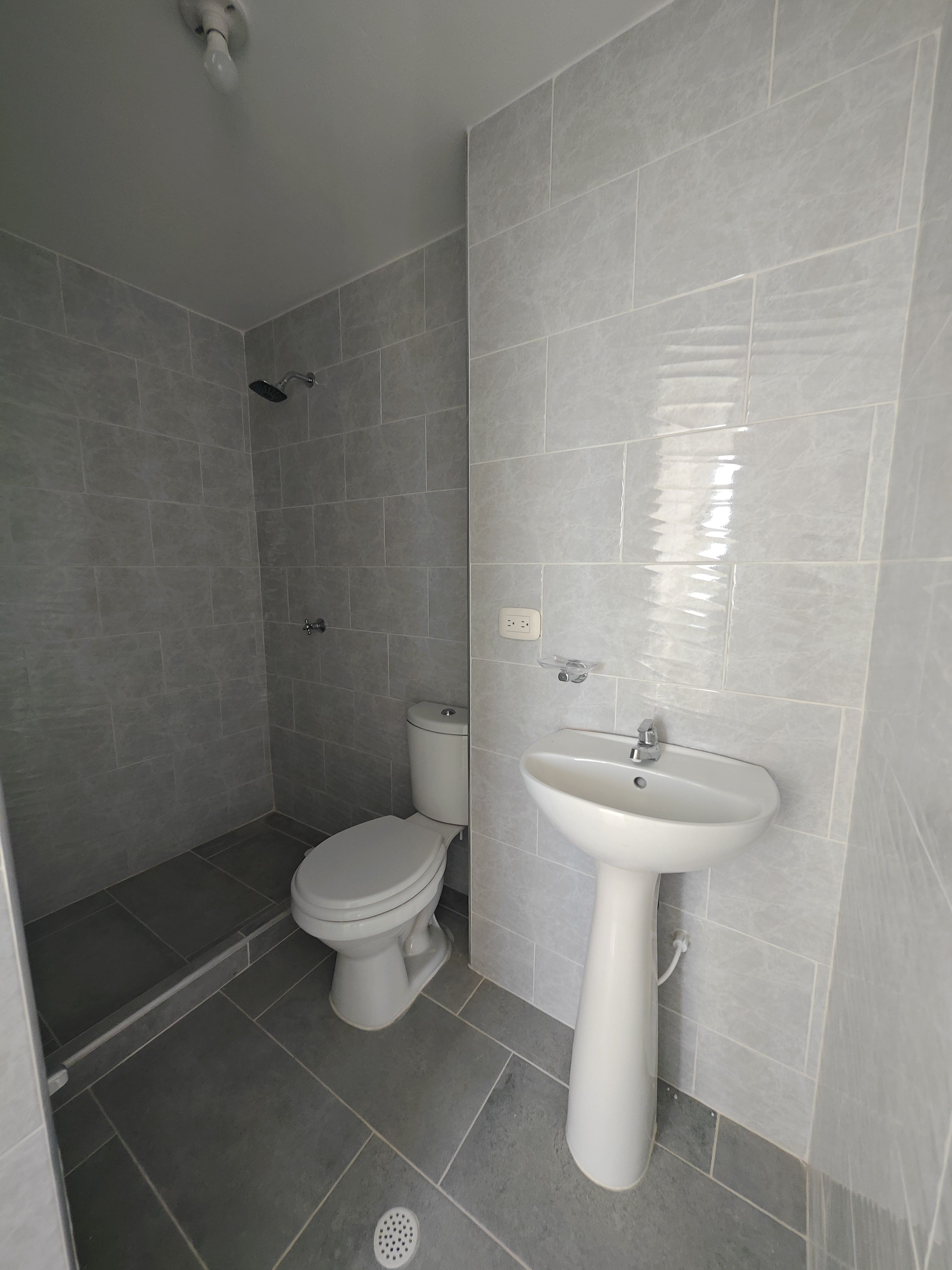 Apartamento en arriendo Tolima Ibagué Ub La Cabaña 50 m2 Habitaciones 2 Baños 2 Garajes 1 Precio $650000