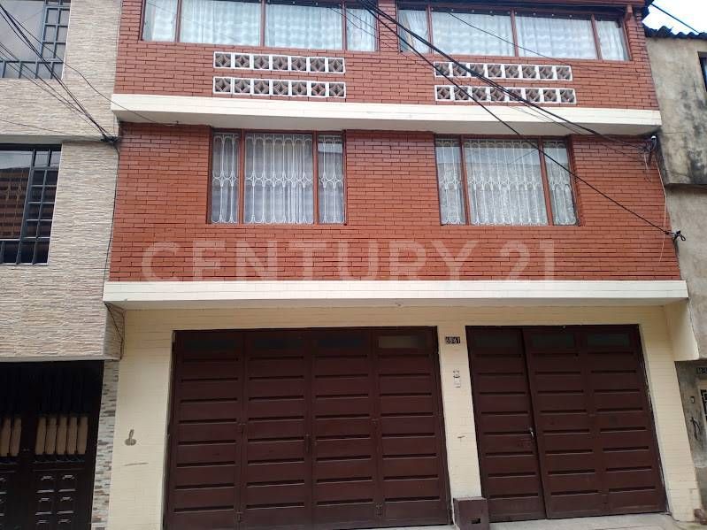 Casa en venta Cundinamarca Bogotá Floresta Sur 330 m2 Habitaciones 6 Baños 3 Garajes 1 Precio $650000000