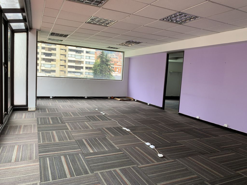 Oficina en arriendo Cundinamarca Bogotá La Porciuncula 150 m2 Habitaciones 0 Baños 2 Garajes 2 Precio $8600000