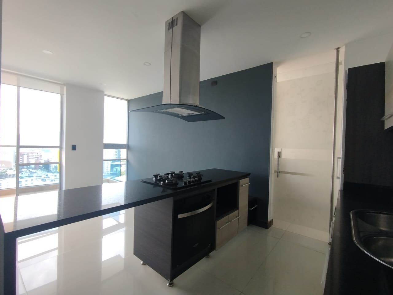 Apartamento en arriendo Risaralda Pereira Pinares Alto 120 m2 Habitaciones 3 Baños 2 Garajes 2 Precio $4500000