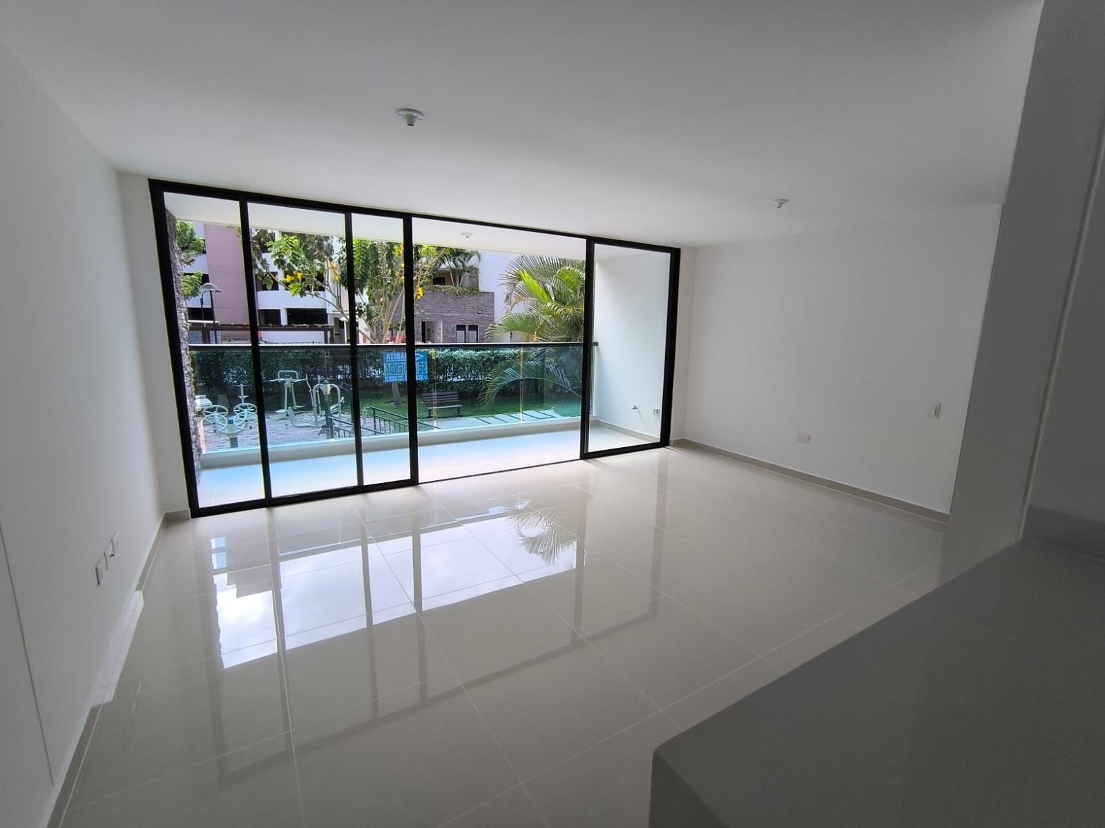 Apartamento en arriendo Santander Piedecuesta Cr Callejuelas 95 m2 Habitaciones 3 Baños 2 Garajes 2 Precio $2337000