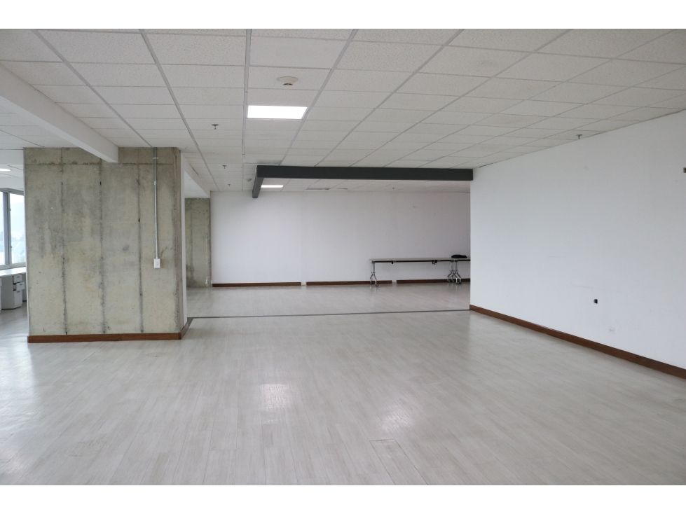 Oficina en arriendo Cundinamarca Bogotá Aeropuerto El Dorado 208 m2 Habitaciones 0 Baños 1 Garajes 5 Precio $16275515