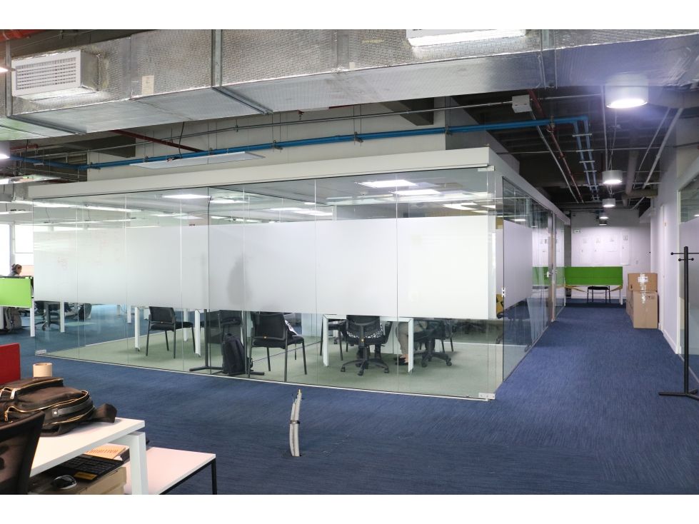 Oficina en arriendo Cundinamarca Bogotá Aeropuerto El Dorado 1160 m2 Habitaciones 0 Baños 10 Garajes 19 Precio $90360685