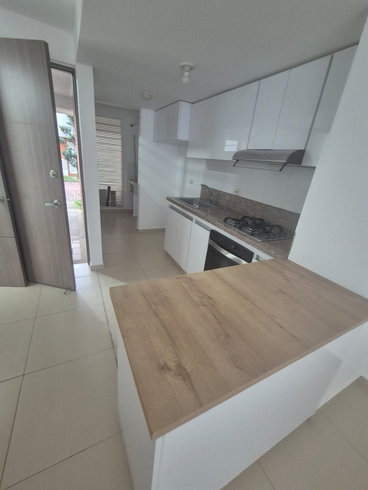 Casa en venta Valle Del Cauca Jamundí Cr Alegra 100 m2 Habitaciones 3 Baños 3 Garajes 1 Precio $300000000