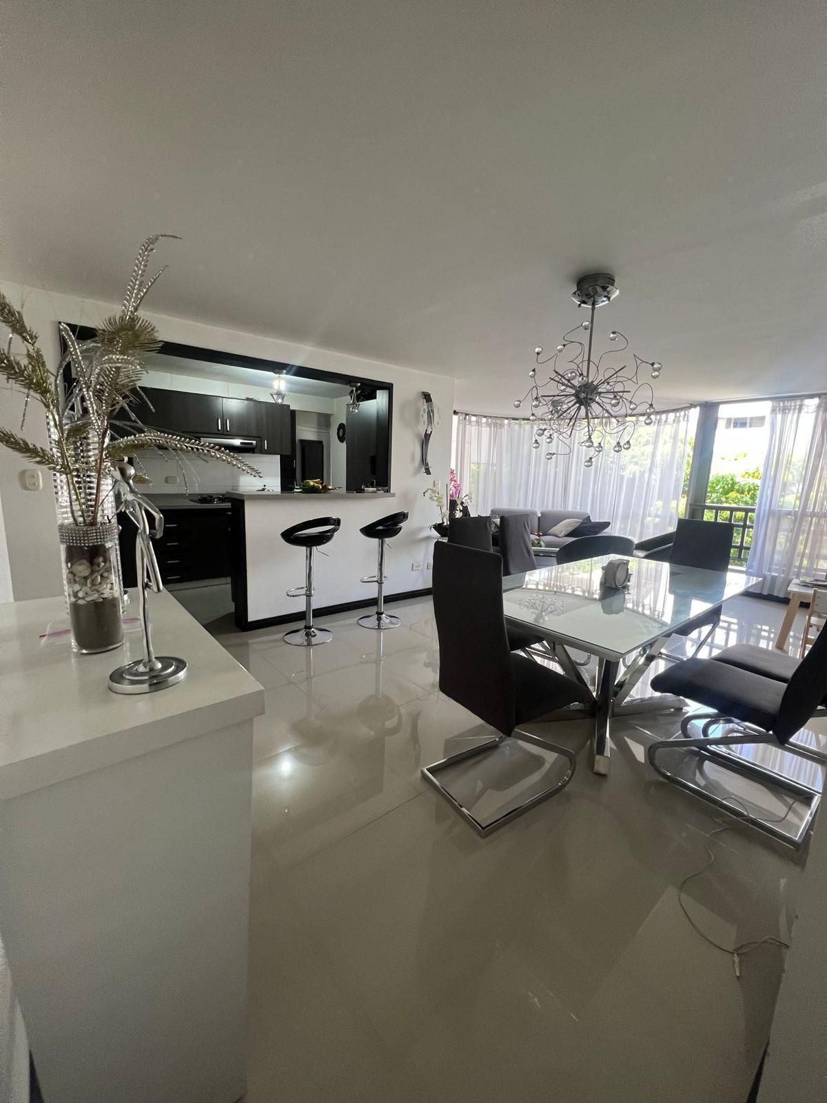 Apartamento en venta Risaralda Pereira Pinares Alto 117 m2 Habitaciones 3 Baños 2 Garajes 1 Precio $550000000