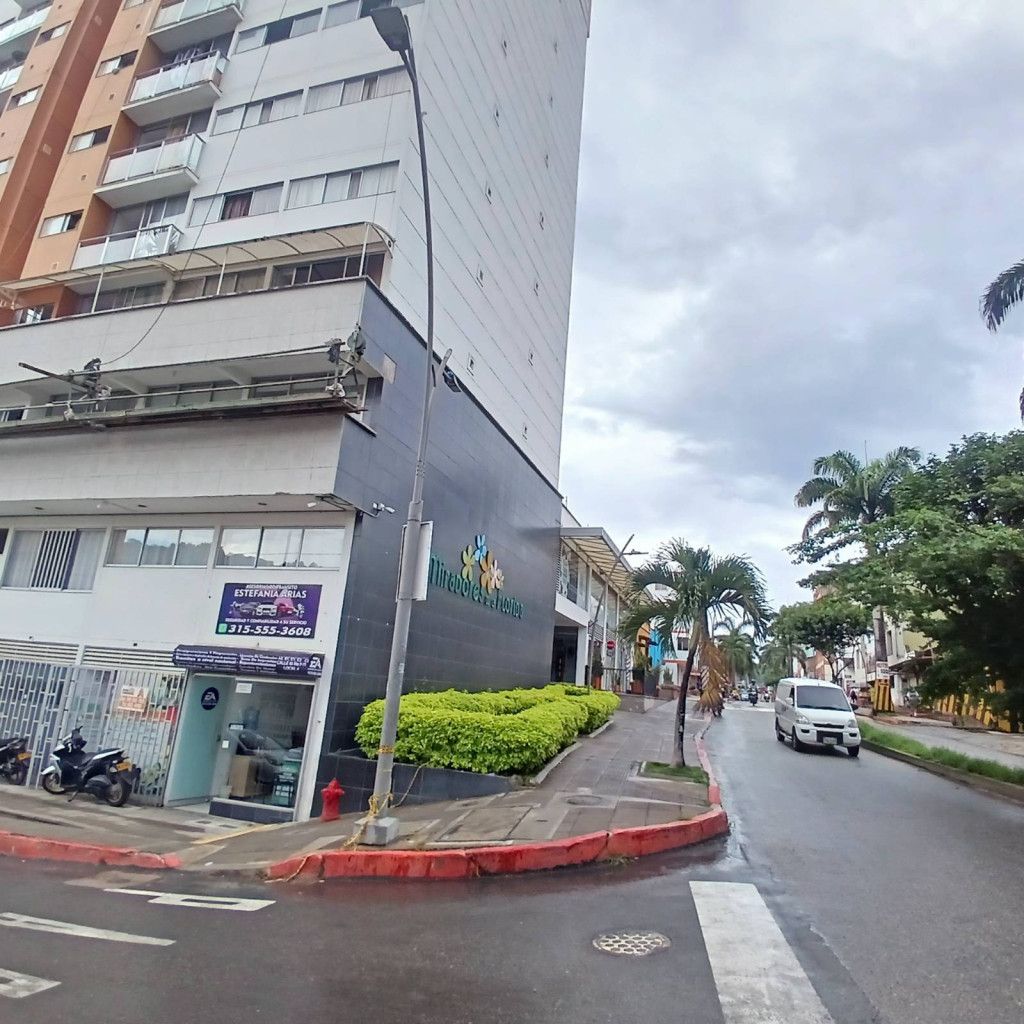 Local en arriendo Santander Floridablanca Condominio La Florida 25 m2 Habitaciones 0 Baños 1 Garajes 0 Precio $680000