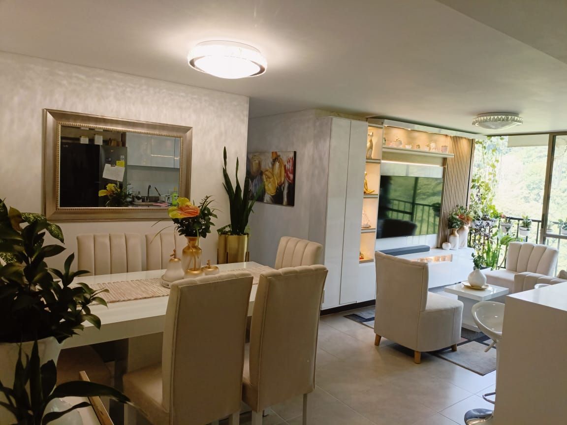 Apartamento en venta Antioquia Medellín La Colina 68 m2 Habitaciones 3 Baños 2 Garajes 1 Precio $395000000