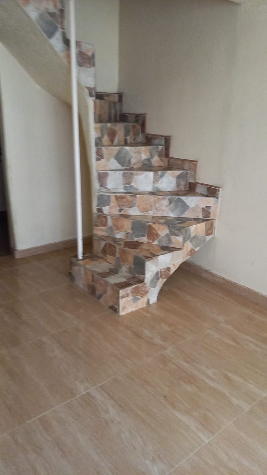 Casa en arriendo Cundinamarca Bogotá Cjr Lantana Real 56 m2 Habitaciones 4 Baños 2 Garajes 1 Precio $1300000