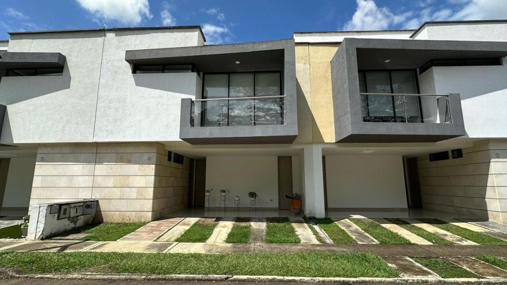 Casa en venta Valle Del Cauca Jamundí Libertadores 245 m2 Habitaciones 4 Baños 4 Garajes 2 Precio $750000000