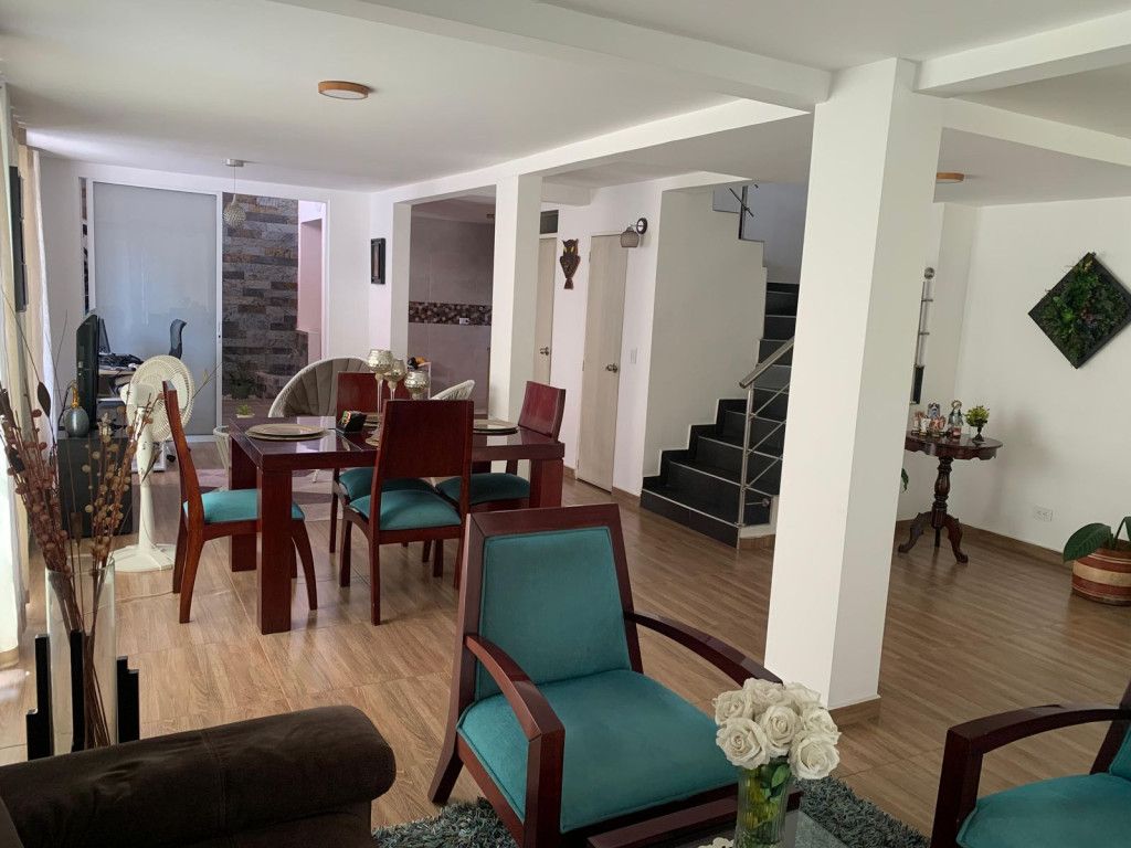 Casa en venta Valle Del Cauca Cali El Ingenio 300 m2 Habitaciones 5 Baños 4 Garajes 3 Precio $780000000