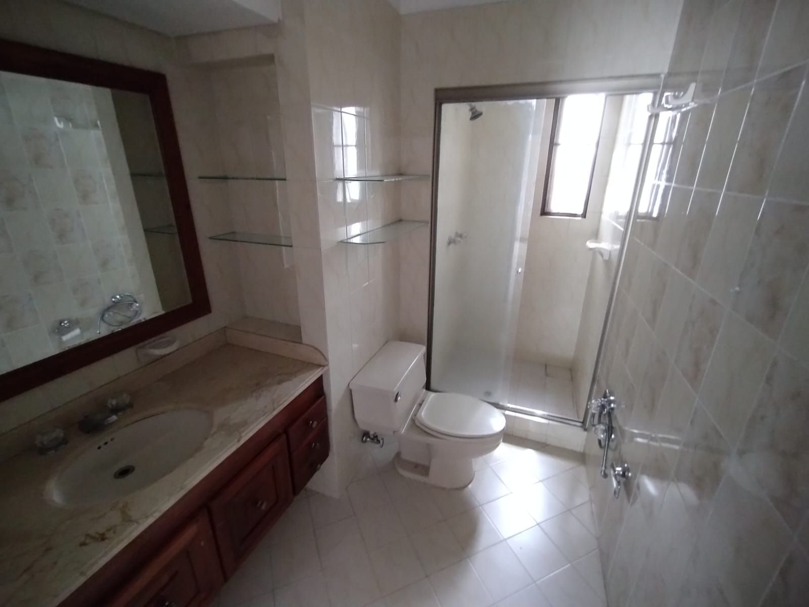 Apartamento en venta Valle Del Cauca Cali Juanambú 320 m2 Habitaciones 3 Baños 5 Garajes 2 Precio $1280000000