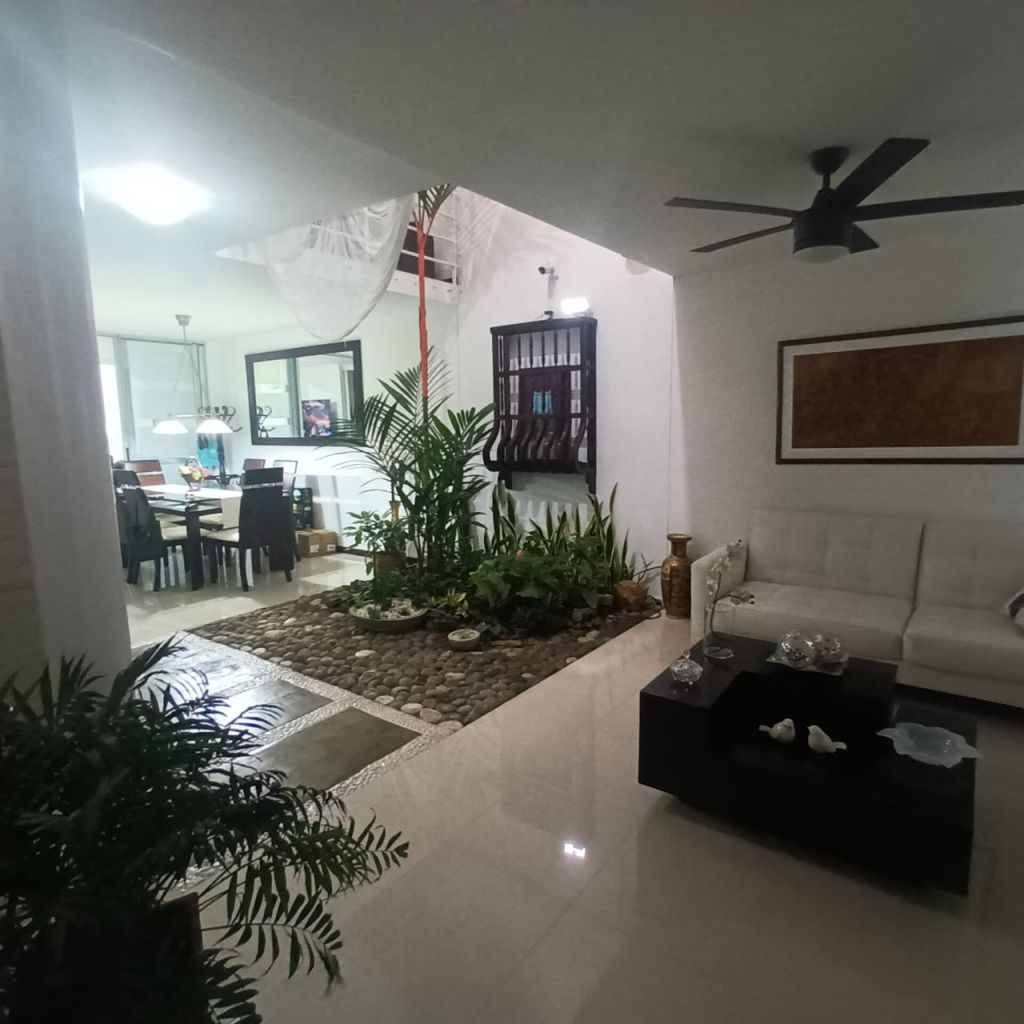 Casa en venta Valle Del Cauca Cali Sector La Luisa Bella Suiza 143 m2 Habitaciones 3 Baños 4 Garajes 2 Precio $780000000
