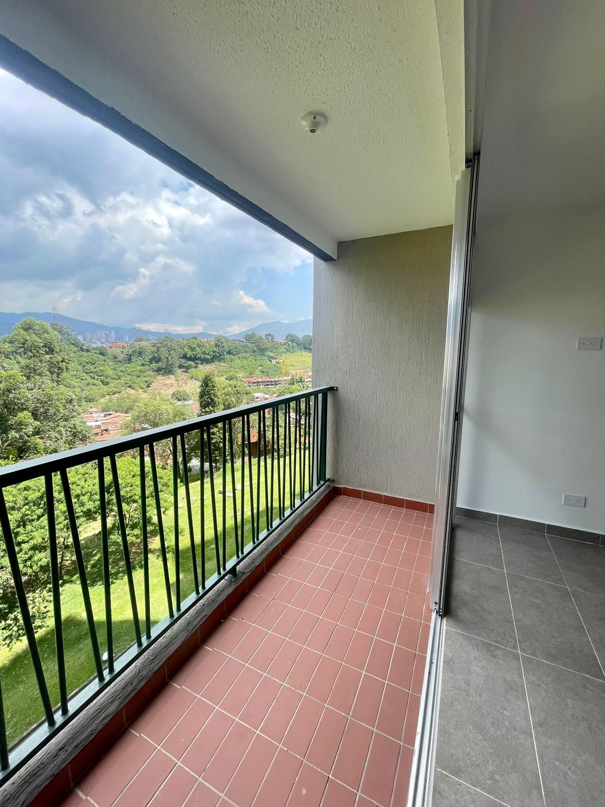 Apartamento en venta Antioquia Itagüí Ditaires 60 m2 Habitaciones 3 Baños 2 Garajes 1 Precio $350000000