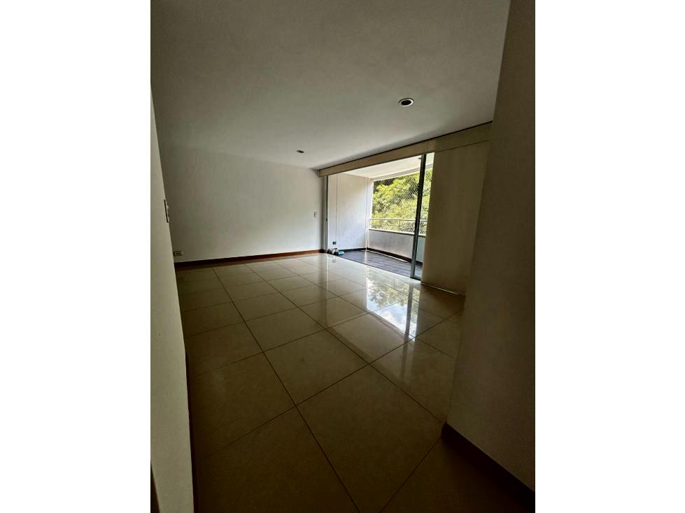 Apartamento en arriendo Antioquia Envigado Uribe Ángel 90 m2 Habitaciones 3 Baños 2 Garajes 0 Precio $4400000