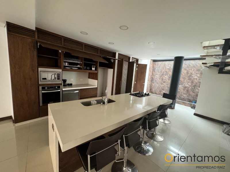 Casa en arriendo Antioquia Rionegro Centro 365 m2 Habitaciones 4 Baños 4 Garajes 2 Precio $5400000